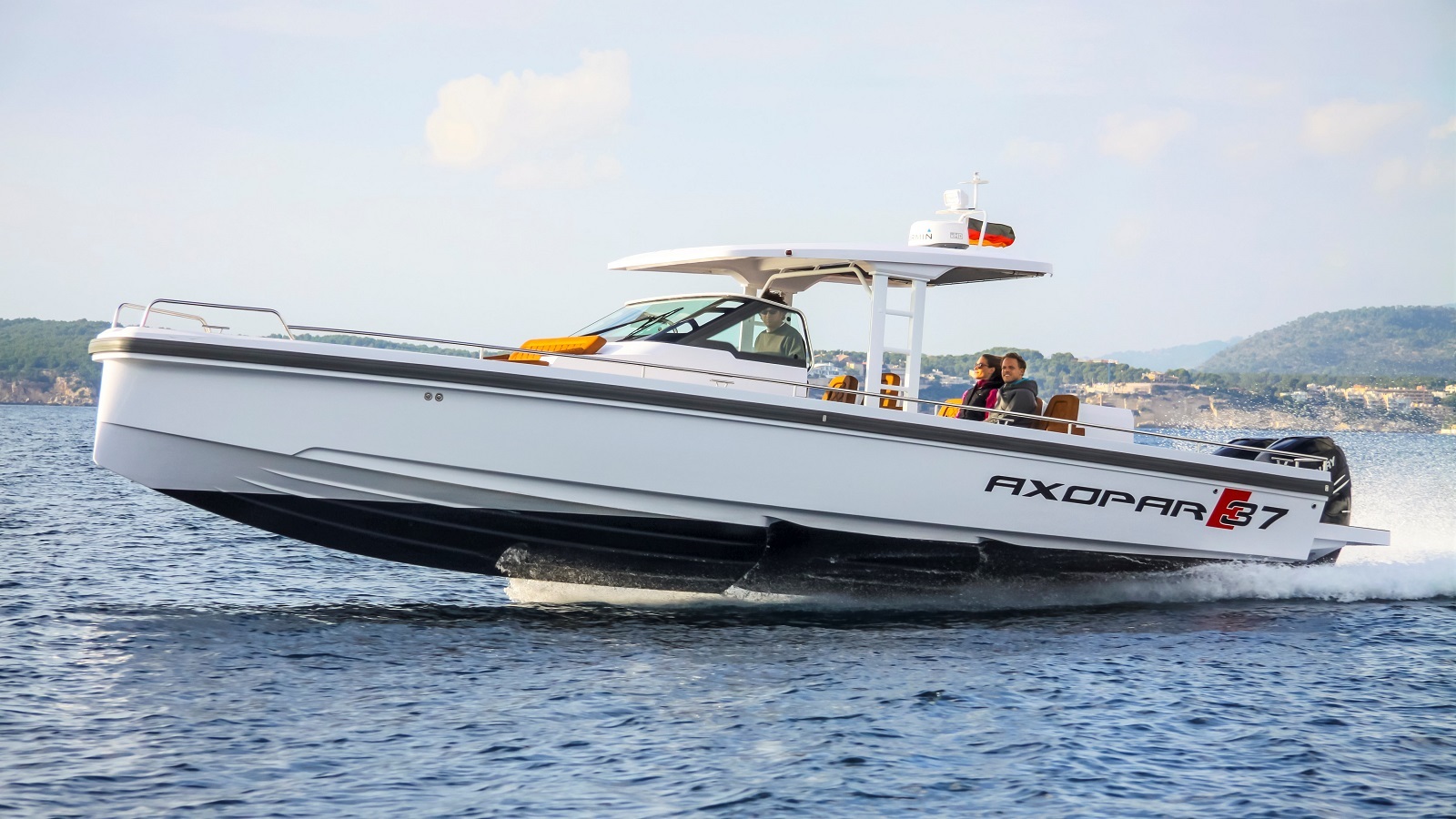 Axopar 37 T Top - Phuket Yachts For Sale - Derani Yachts